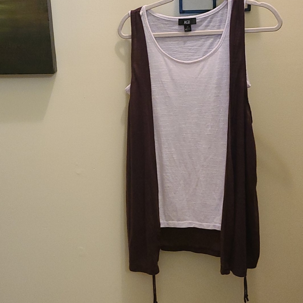Sleeveless Top with attached vest